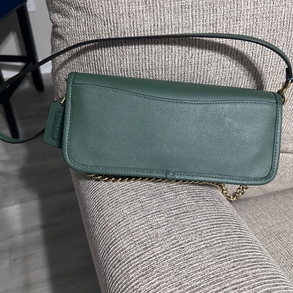 Coach Hunter Green Dinky - Picture 3 of 5